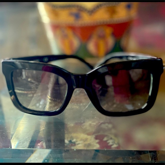 100% Authentic Tory Burch TY7809 Sunglasses 🕶 - Picture 3 of 13